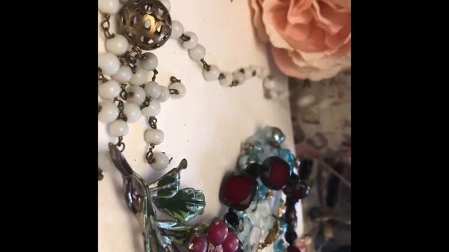 Frosted glass and vintage jewelry. ЗАМЕРЗШЕЕ стекло и другие винтажные драгоценности