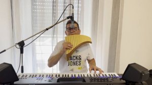 Пан флейта. Пробую играть.