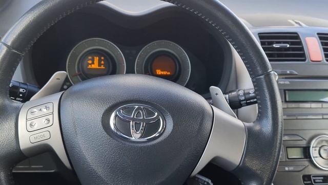 Чип Ключ Тойота Аурис 2008 сделать дубликат авто ключа зажигания. Toyota Auris Add remote key смотреть онлайн