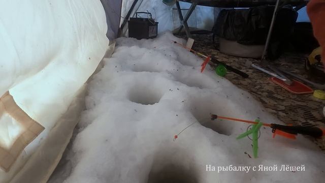 ЖОР карасей на оз.Чаны ПОЖАР в палатке. смотреть онлайн