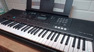 Продам синтезатор Yamaha PSR-e473 +380677893995