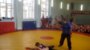 За боксеров и борцов