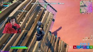 ПОДПИСЧИК С КД 0.90 ПОЛУЧАЕТ НОВОГОДНИЙ ПОДАРОК ЗА КАЖДЫЙ КИЛЛ В ФОРТНАЙТ