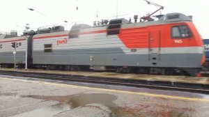 Железнодорожный микс. Грузовые и пассажирские поезда России