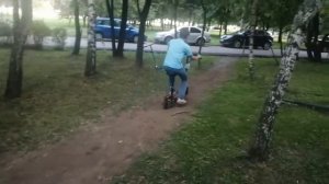 дрифт по грязи на электро самокате!