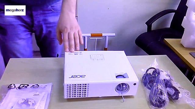 Acer H6510BD DLP Full HD проектор. Распаковка, комплектация, внешний вид, характеристики смотреть онлайн