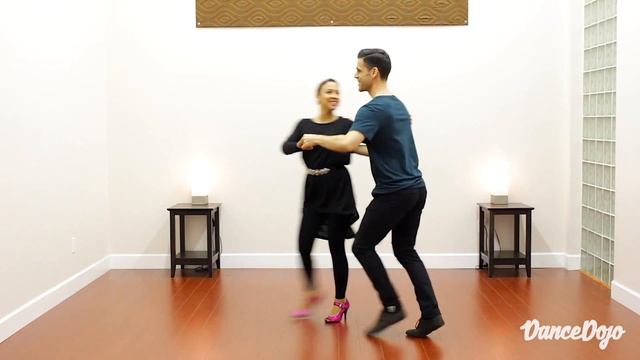 The Loopy Waiter - Beginner Salsa Patterns On1 | TheDanceDojo.com смотреть онлайн