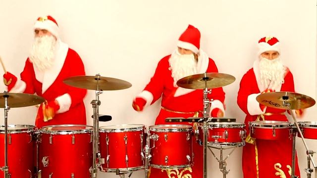 ДЕД МОРОЗ ШОУ - DRUMATACA (БАРАБАНЩИКИ- ДЕДЫ МОРОЗЫ) смотреть онлайн