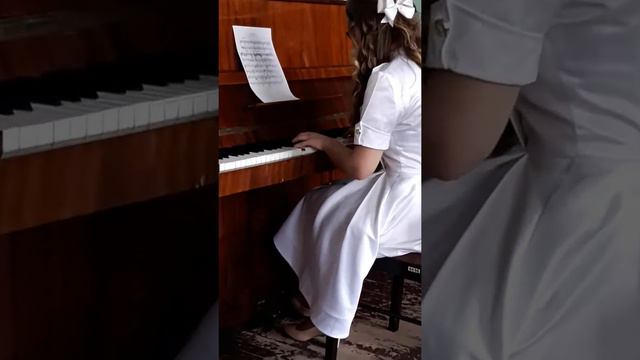 Мелодия из к/ф "Гром небесный". Маргарита Голосеева