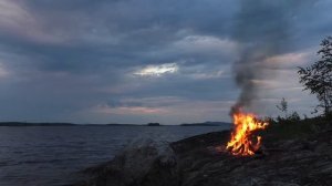 Релакс. Звуки костра и волн