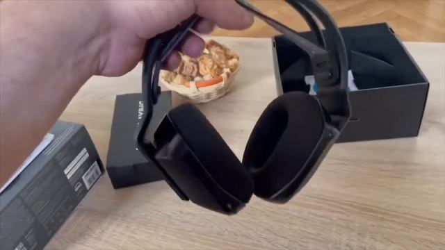 Sluchátka Logitech G733 Black ? смотреть онлайн