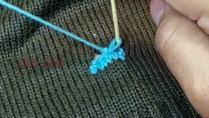 Как зашить ДЫРКУ в СВИТЕРЕ.КРАСИВО, АККУРАТНО.How to sew a HOLE in a SWEATER.BEAUTIFULLY, ACCURATE.