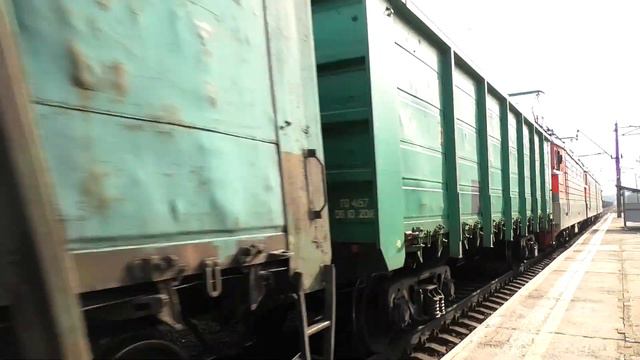 Встреча двух грузовых на о.п. 472 км. ВЛ11К-186/187 и ВЛ11-349/348 А смотреть онлайн