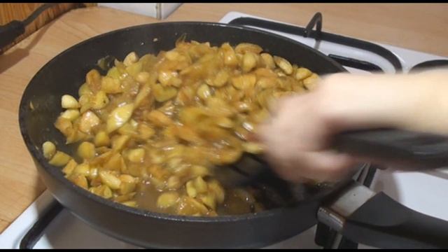 Беру лаваш. начинку и вкусные пирожки готовы.Треугольники из лаваша с яблоками смотреть онлайн