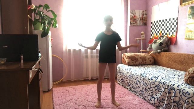 Как встать с ног на мостик) смотреть онлайн