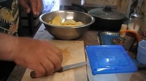 Фаршированный Судак с овощами, приготовленный в вольге в духовке