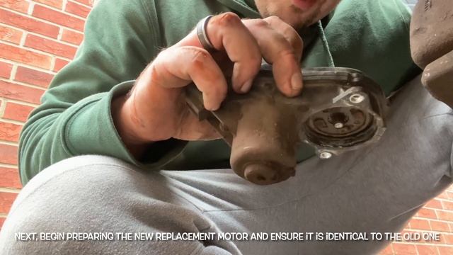 Renault Scenic 3 Parking Brake Motor Replace смотреть онлайн