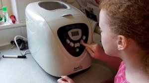 Morphy Richards bread maker tutorial by kids