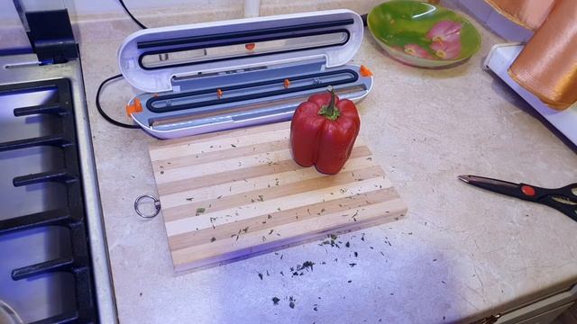 Вакуумный упаковщик с aliexpress. Обзор ,экспиремент . смотреть онлайн