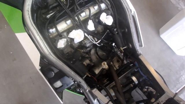 1995, 1996, 1997 Kawasaki ZX-6R (ZX600F) Valve Clearance Inspection ZX6R смотреть онлайн