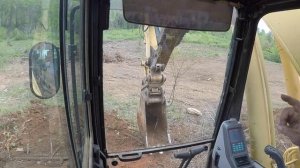 Monster stump removal in high speed! Komatsu PC200.