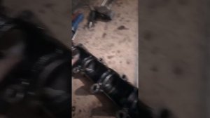 Стук под клапанной крышке