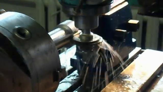 УДГ. Нарезание зубьев шестерни смотреть онлайн