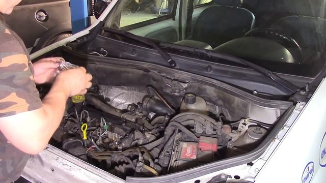 Renault Kangoo мотор 1,5DCI K9K, пропуск форсунки, чистка и фрезеровка седла, проверка и замена фо смотреть онлайн