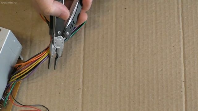 Мультитул для сисадмина "Splitman" смотреть онлайн