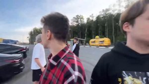 ХАЗЯЕВА УСТРОИЛИ ГОНКИ С БУСТЕРОМ И ВАРПАЧЕМ | БУСТЕР ПРОДАЕТ СВОЙ МЕРСЕДЕС