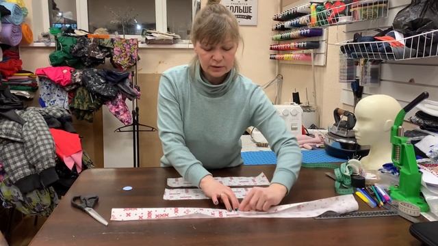 Лайфхак. Показали подробно как сшить пояс из небольшого кусочка ткани.