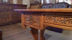 Старинный письменной стол