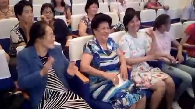 Огромное количество людей, теперь будут о нас знать! смотреть онлайн