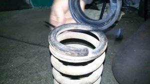 Москвич 2140 - Установка резиновой проставки пружины передней подвески без перекосов