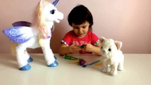 Катя чистит и лечит зубы лошадке Стар Лили. Интерактивный единорог Furreal Friends Starlily.