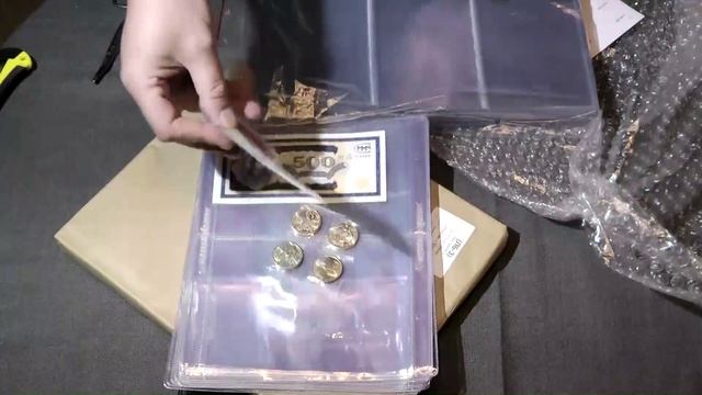 Новые монеты и листы для банкнот. Распаковка посылки.