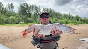 ЛОВЛЯ ХИЩНИКА НА СПИННИНГ.mp4