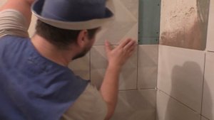 Внешний угол из плитки, один из лучших вариантов оформления.