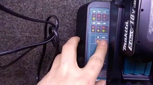 Makita DC18RD