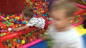 Шарики / детская площадка BabyClub/детский игровой комплекс/шарики/ горки и бассейны с шариками