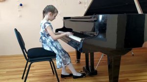 Лукша Мария. М.Клементи "Сонатина Соль мажор" соч.36 №2 1-я часть. В.Коровицын "Тающие облака".