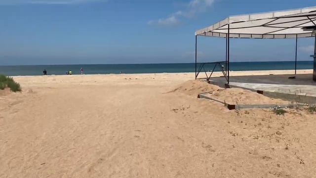 Пляж и море в посёлке Пересыпь