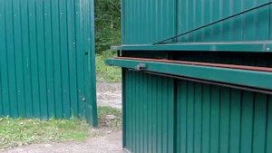 Откатные ворота со средней балкой