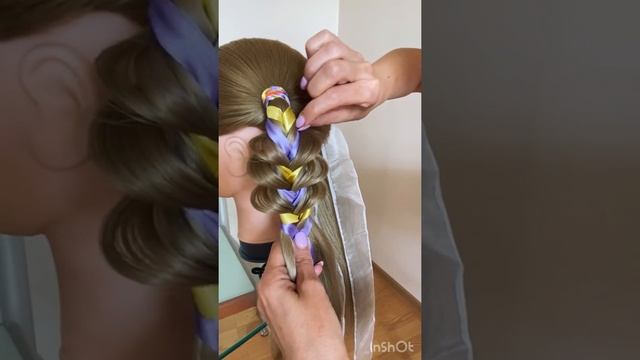 Простой способ заплести косу с лентами