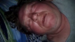 Дед храпит жесть!