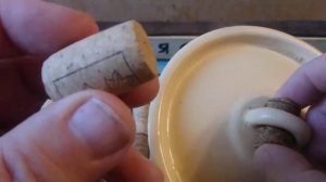 Делаем ручки для крышек  из пробок от вина.