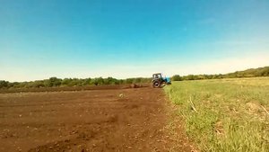 Предпосевная обработка почвы культиватором кпс-4