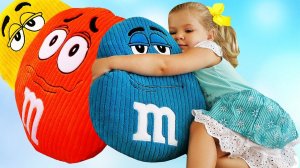 Bad Kid Steals Giant M&M's, Kids Learn Colors with Candy, Baby Songs Nursery Rhymes for children