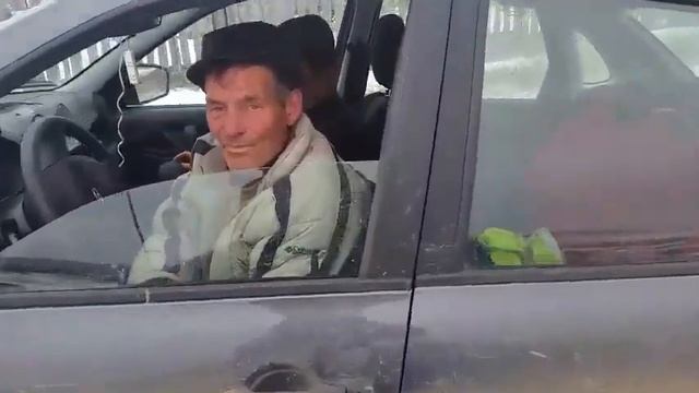 16.04.2017 Пьяный водитель из Верхнего Постола улетел в сугроб (Удмуртия) смотреть онлайн