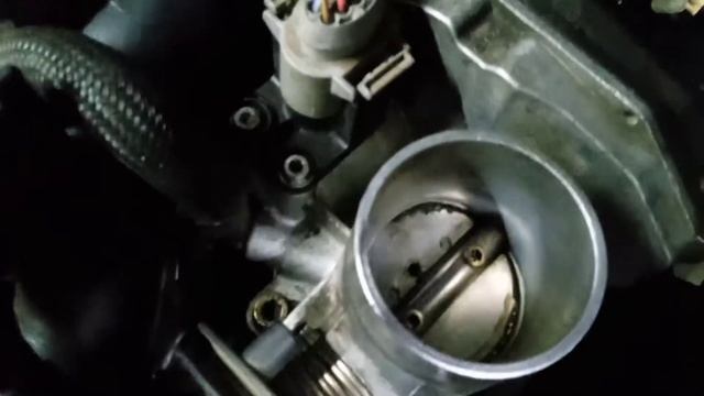 Жесть! Дикий колхоз Гольф 3 1.6 АЕЕ плавают обороты 1100-1900. Решение. смотреть онлайн